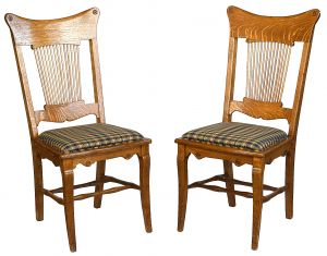 Pair of Elegantly Spindled Oak Dining Chairs (ANT-SF125)